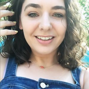 Meet your Posher, Lucy